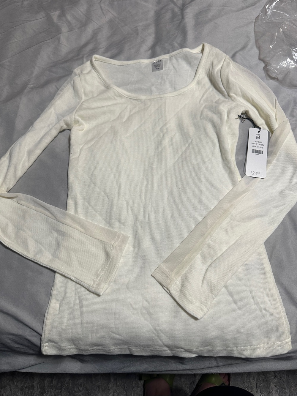Women’s Cream Long Sleeve Scoop Neck Top